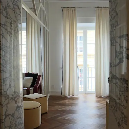 Piazza Venezia Luxe Apartment Rome