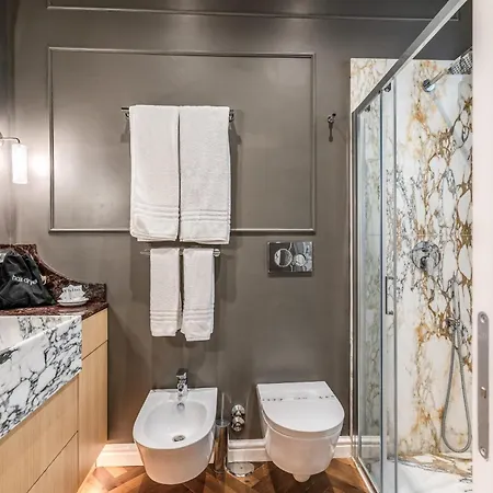 Piazza Venezia Luxe דירה *