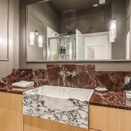 Апартаменты Piazza Venezia Luxe Рим