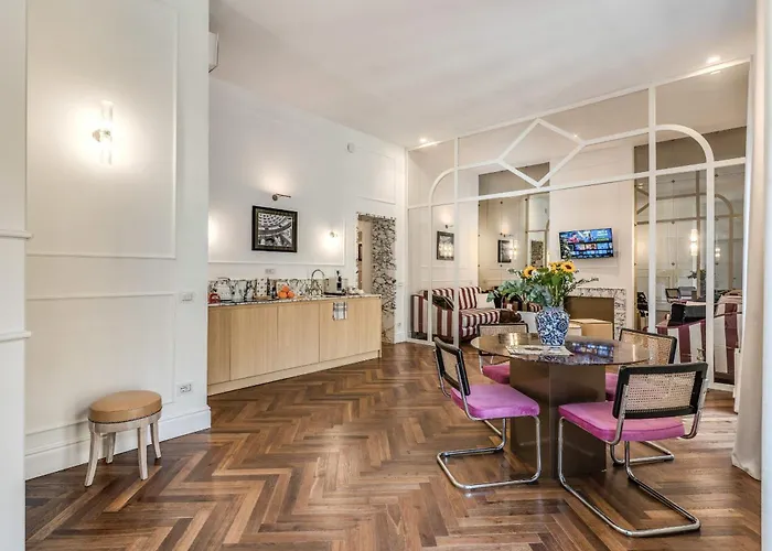 Piazza Venezia Luxe Apartament *