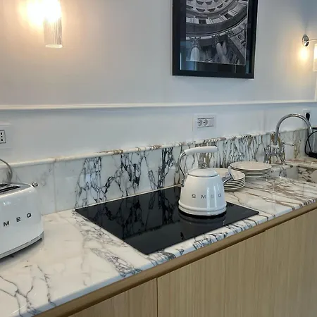 Piazza Venezia Luxe شقة