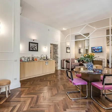 Piazza Venezia Luxe Daire *